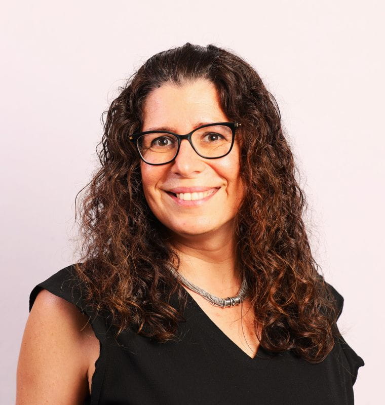 Dr. Nadia Minian